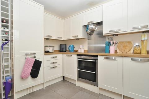 2 bedroom flat for sale, Peppermint Road, Hitchin