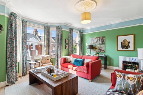 3 bedroom apartment for sale, Canford Road, SW11