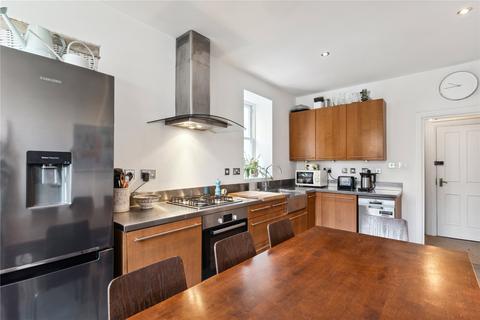 3 bedroom apartment for sale, Canford Road, SW11