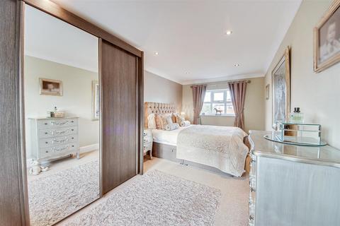 3 bedroom semi-detached house for sale, Guildford Road, Southport PR8