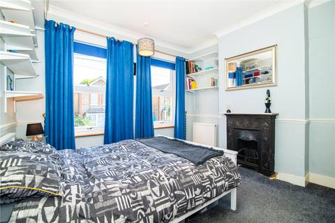 26 Piper Road, Kingston Upon Thames, KT1 3EX