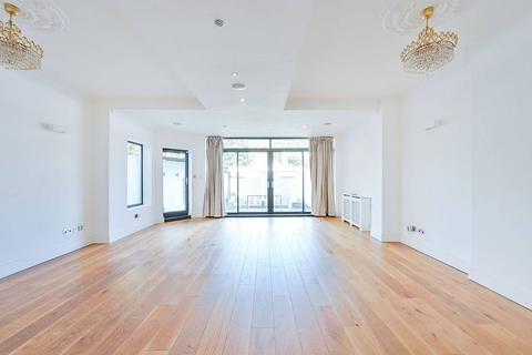 4 bedroom semi-detached house for sale, Ellesmere Road, Chiswick, London, W4