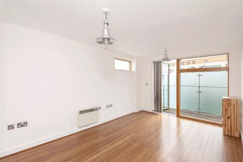 1 bedroom apartment for sale, Bartholomew House, North Kensington, W10