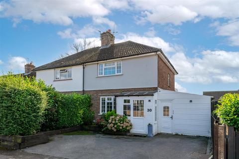 2 bedroom house for sale, Stuart Road, Reigate