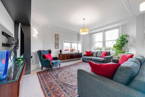 3 bedroom flat for sale, Glentworth Street, London