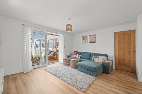 34 Badger Hill, Brighouse, HD6 3QX