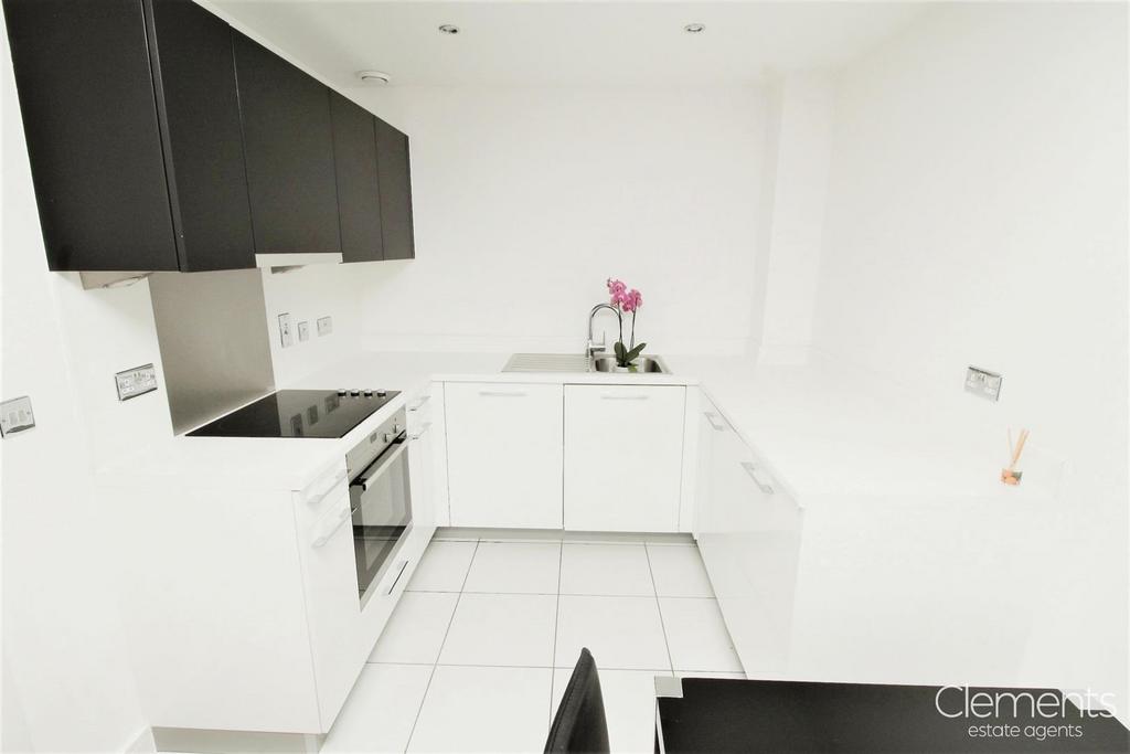 1aeeac69-KITCHEN 202.JPG
