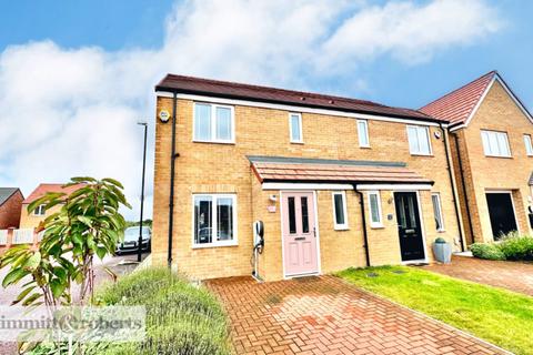 3 bedroom semi-detached house for sale, Columbine Court, Hetton-Le-Hole, Houghton le Spring, Tyne and Wear, DH5