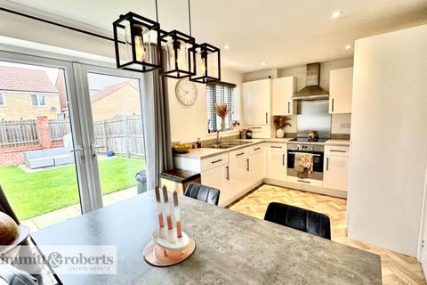 3 bedroom semi-detached house for sale, Columbine Court, Hetton-Le-Hole, Houghton le Spring, Tyne and Wear, DH5