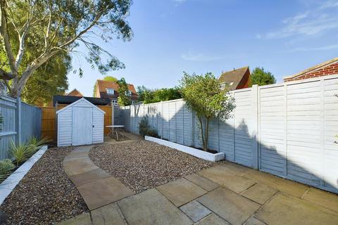 3 Halton Road, Kenley, CR8 5GN