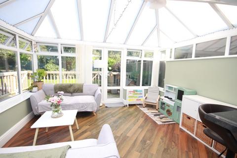98 Manor Avenue, Burscough, Ormskirk, L40 7TU