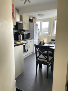 2 bedroom apartment to rent, Rock Street, London, N4