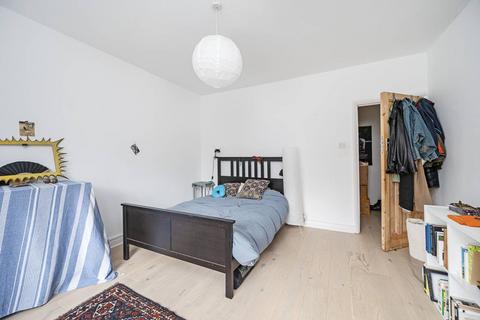 2 bedroom flat for sale, Stepney Way, Whitechapel, London, E1