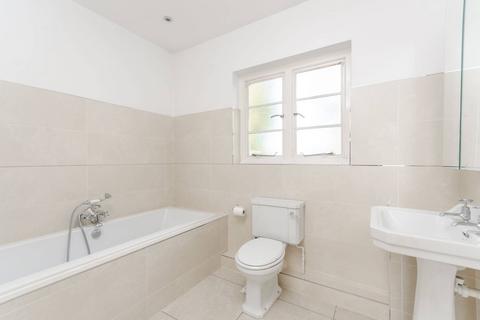 2 bedroom flat for sale, Roehampton Close, Putney, London, SW15