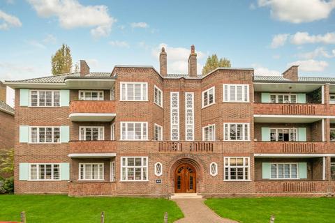 2 bedroom flat for sale, Roehampton Close, Putney, London, SW15