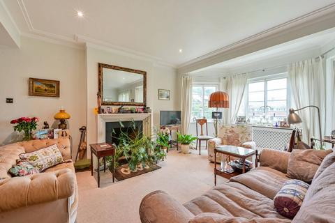 2 bedroom flat for sale, Roehampton Close, Putney, London, SW15