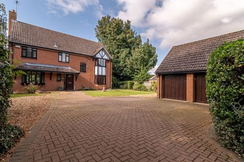 4 bedroom detached house for sale, Crane Close, Kettering NN14