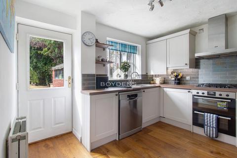 8 Barn Fields, Stanway, Colchester, CO3 0WL