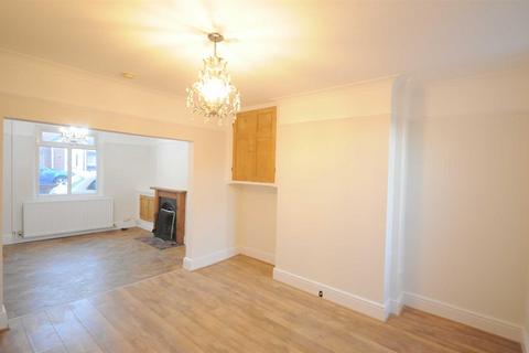 2 bedroom terraced house to rent, Victor Street, Stone