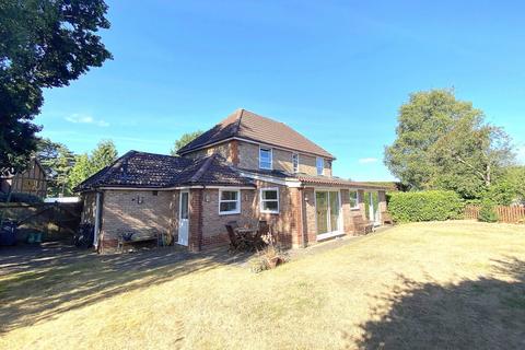 1 Eastern Close, Rushmere St Andrew, Ipswich, IP4 5BY
