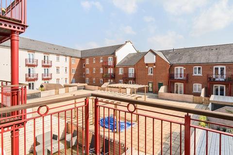 2 bedroom flat for sale, Aylesbury,  Buckinghamshire,  HP21