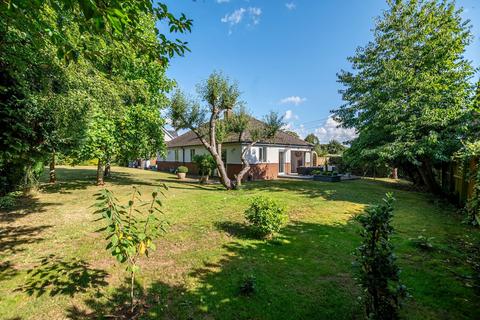 3 bedroom detached bungalow for sale, Spinney Lane, Kettering NN15