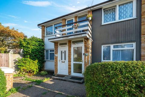 17 Brentwood Close, London, SE9 2DT