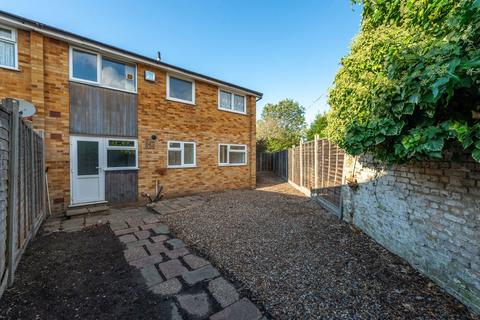 17 Brentwood Close, London, SE9 2DT