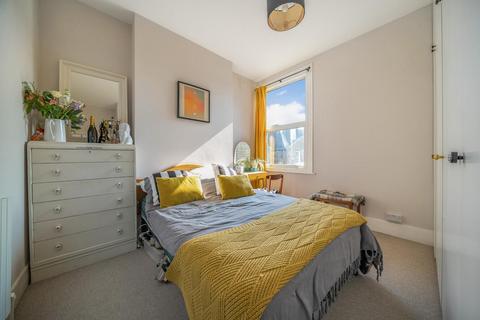 3 bedroom end of terrace house for sale, Otterburn Street, Tooting