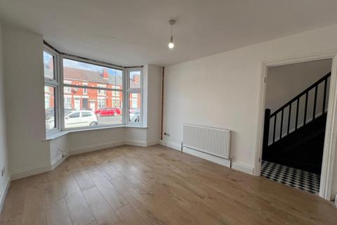 4 bedroom terraced house to rent, Windmill Road, Coventry, CV6