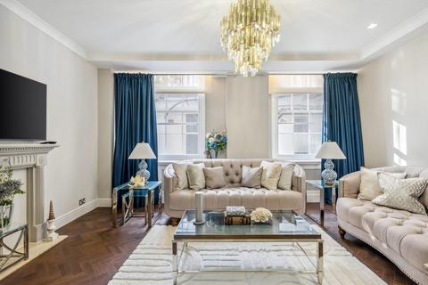 2 bedroom flat to rent, Grosvenor Square, London, W1K