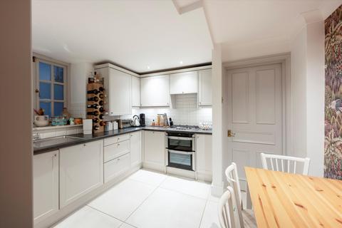 3 bedroom flat for sale, Coleherne Court, The Little Boltons, London, SW5