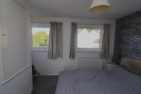 2 bedroom end of terrace house for sale, Walnut Way, Barnstaple