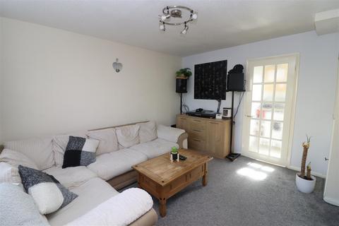 2 bedroom end of terrace house for sale, Walnut Way, Barnstaple