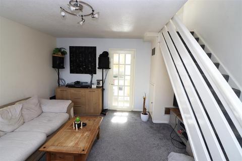 2 bedroom end of terrace house for sale, Walnut Way, Barnstaple