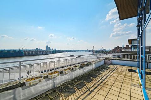 4 bedroom penthouse to rent, Unicorn Building Jardine Road E1W