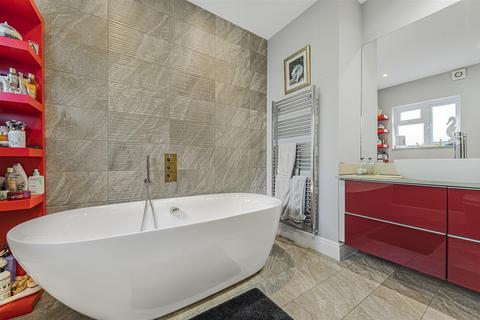 Bedmond New Barn Road, Longfield, DA3 7JF