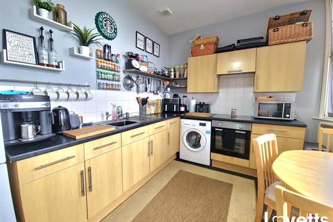 2 bedroom flat for sale, Fort Hill, Margate