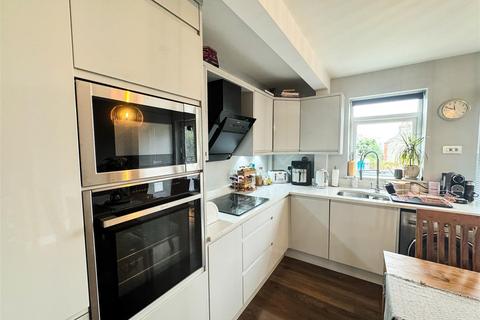 590 Stannington Road, Stannington, Sheffield, S6 6AE