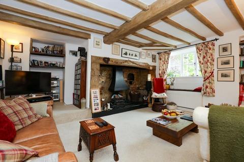 4 bedroom cottage for sale, North Newington,  Banbury,  OX15