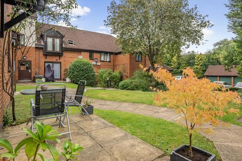 1 bedroom flat for sale, High Wycombe,  Buckinghamshire,  HP12