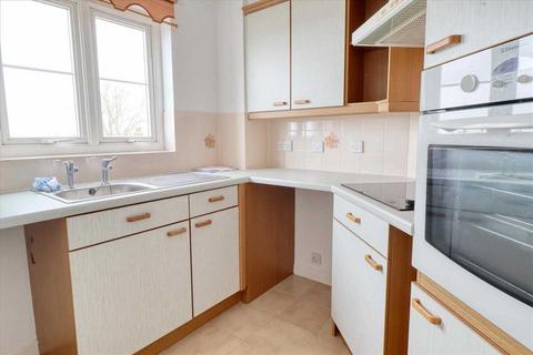 1 bedroom apartment for sale, Station Road, Great Clacton CO15