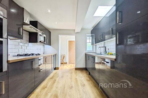 2 bedroom terraced house for sale, Clarendon Road, Reading, Berkshire