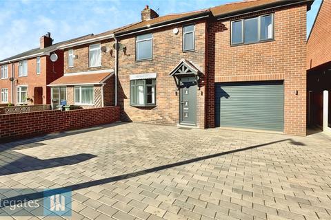 4 bedroom semi-detached house for sale, Claycliffe Avenue, Barnsley, S75