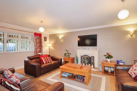 4 bedroom semi-detached house for sale, Burwood Road, Hersham Village KT12