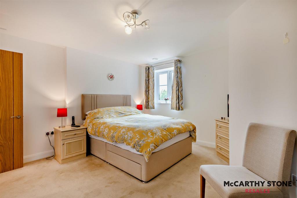 8611364-interior12-800.JPG