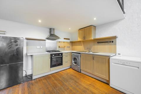 2 bedroom flat to rent, Gervase Street London SE15