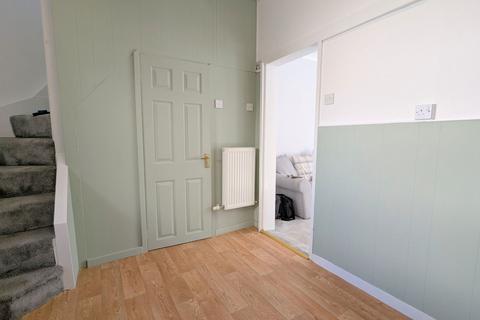 2 bedroom semi-detached house to rent, Brade Street, Crossens, Southport, Merseyside, PR9