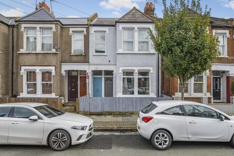 3 bedroom flat for sale, Sellincourt Road, Tooting