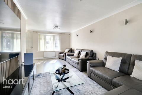 3 bedroom terraced house for sale, Long Lane, Grays